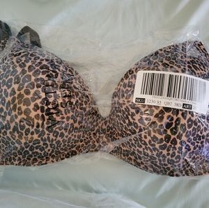 Victoria's Secret 38D bra